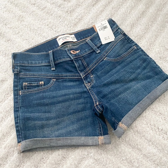 abercrombie kids Other - NWT! Abercrombie Kids Girls 9/10 Midi Denim Shorts